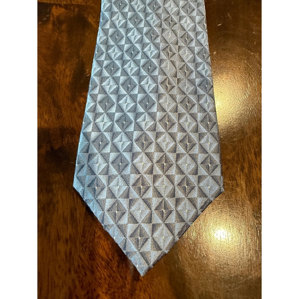 Van Heusen Mens Blue Grey Geometric Diamond Silk Necktie Handmade 2118